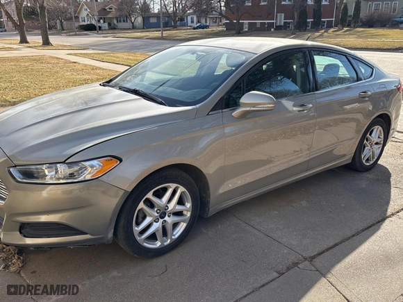 2015 Ford Fusion SE with VIN 3FA6P0HD3FR302295, listed as a Copart auction lot 49003555 with 96,788 mi miles and Clean Title. Bid and sale history available at carsss.com. Image 2.