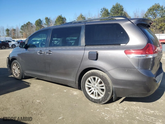 2013 Toyota Sienna XLE AAS with VIN 5TDYK3DC1DS305089, listed as a Copart auction lot 88533475 with 217,463 mi miles and Clean Title. Bid and sale history available at carsss.com. Image 2.