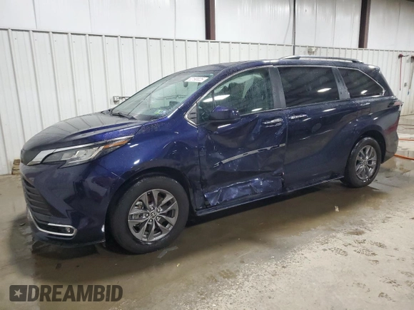 2023 Toyota Sienna XLE with VIN 5TDYSKFC8PS075322, listed as a Copart auction lot 52190025 with 64,557 mi miles and Salvage Title. Bid and sale history available at carsss.com. Image 1.