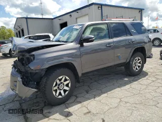 2017 Toyota 4Runner SR5 с VIN JTEBU5JRXH5434881, выставлен на аукционе Copart как лот 55413575 с пробегом 90 131 миль миль и Списание • Salvage title. История ставок и продаж доступна на DreamBid. Изображение 1.