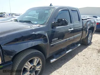 2012 Chevrolet Silverado 1500 LT with VIN 1GCRCSE09CZ225214, listed as a IAAI auction lot 41843886 with 217,491 mi miles. Bid and sale history available at carsss.com. Image 6.