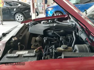 1999 Ford Explorer XLT z VIN 1FMZU34E3XUC38183, wystawiony jako IAAI lot #42805577 z przebiegiem 199 967 mil mil oraz . Historia ofert i sprzedaży dostępna na DreamBid. Obrazek 12.