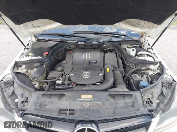 2014 Mercedes-Benz C 250 с VIN WDDGJ4HB2EG287029, выставлен на аукционе IAAI как лот 42479257 с пробегом 320 475 миль миль и . История ставок и продаж доступна на DreamBid. Изображение 10.