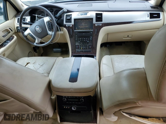 2008 Cadillac Escalade ESV with VIN 1GYFK66888R172346, listed as a Copart auction lot 61013275 with 200,453 mi miles and Clean title. Bid and sale history available at DreamBid. Image 8.