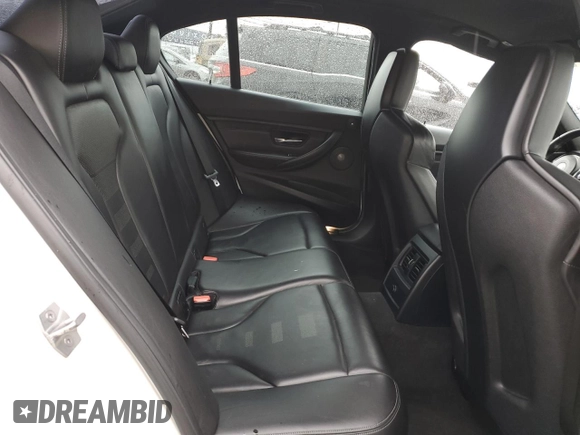 2015 BMW M3 с VIN WBS3C9C59FP806041, выставлен на аукционе Copart как лот 47765765 с пробегом 33 602 миль миль и Списание • Salvage title. История ставок и продаж доступна на DreamBid. Изображение 11.