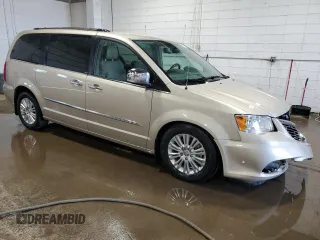 2014 Chrysler Town & Country Limited with VIN 2C4RC1GG3ER251812, listed as a Copart auction lot 61462694 with 99,992 mi miles and Salvage Title. Bid and sale history available at carsss.com. Image 4.
