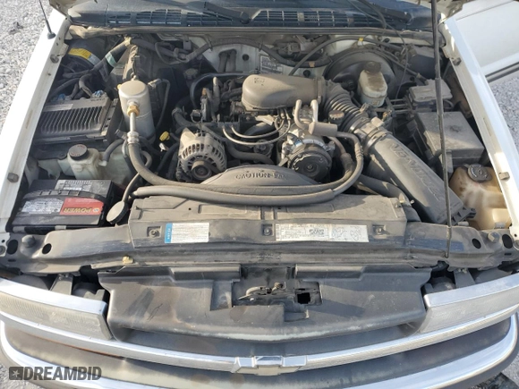 2000 Chevrolet S-10 LS with VIN 1GCCS19W7Y8158661, listed as a Copart auction lot 48857445 with 124,068 mi miles and Clean Title. Bid and sale history available at carsss.com. Image 11.