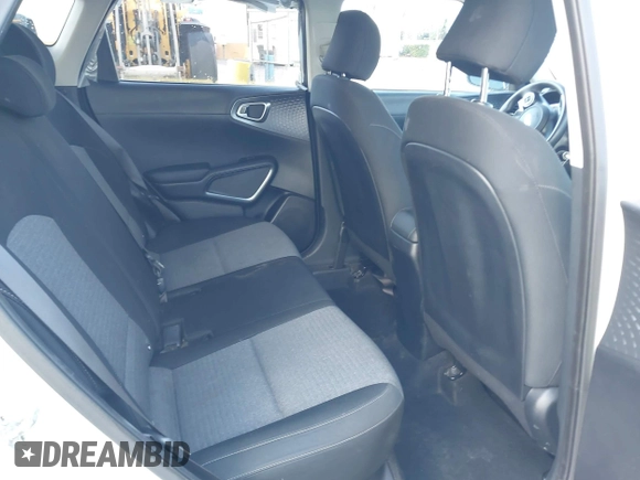 2020 Kia Soul S with VIN KNDJ23AUXL7057528, listed as a IAAI auction lot 42204152 with 85,044 mi miles and . Bid and sale history available at DreamBid. Image 8.
