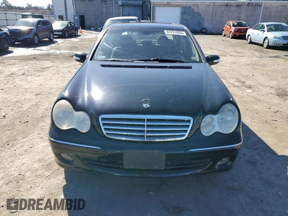 2005 Mercedes-Benz C 240 with VIN WDBRF81J45F603063, listed as a Copart auction lot 44751855 with 161,502 mi miles and Salvage Title. Bid and sale history available at DreamBid. Image 5.