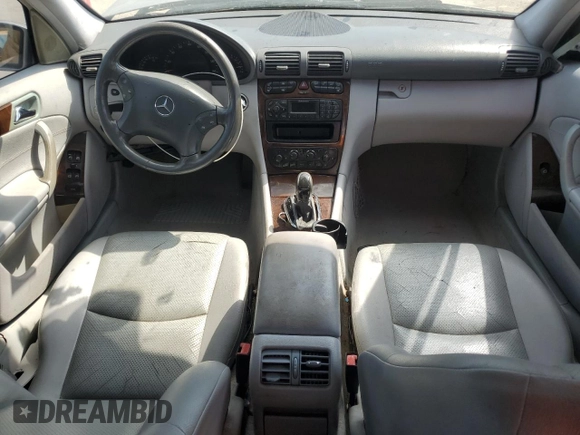 2003 Mercedes-Benz C 240 с VIN WDBRF61J43E012240, выставлен на аукционе Copart как лот 57494745 с пробегом Не указан миль и Списание • Salvage title. История ставок и продаж доступна на DreamBid. Изображение 8.