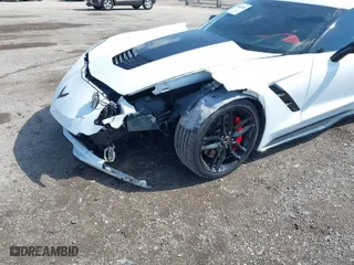2015 Chevrolet Corvette Z51 3LT with VIN 1G1YM2D74F5103775, listed as a IAAI auction lot 41810409 with 29,000 mi miles. Bid and sale history available at carsss.com. Image 6.