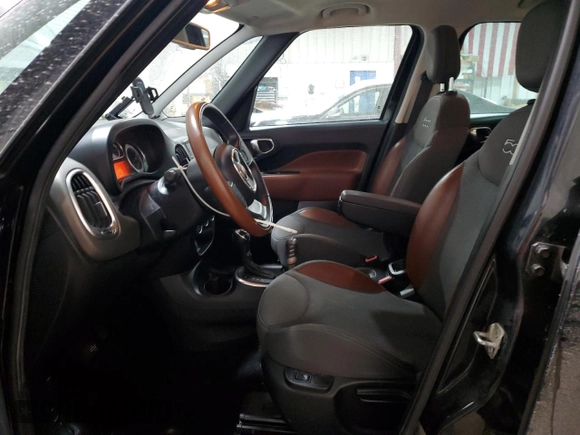 2014 FIAT 500L Trekking with VIN ZFBCFADH2EZ010861, listed as a Copart auction lot 88912885 with 100,823 mi miles and Salvage Title. Bid and sale history available at DreamBid. Image 7.