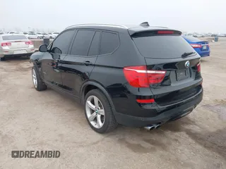 2017 BMW X3 xDrive28i z VIN 5UXWX9C53H0T03012, wystawiony jako IAAI lot #41503409 z przebiegiem 76 621 mil mil oraz . Historia ofert i sprzedaży dostępna na DreamBid. Obrazek 3.