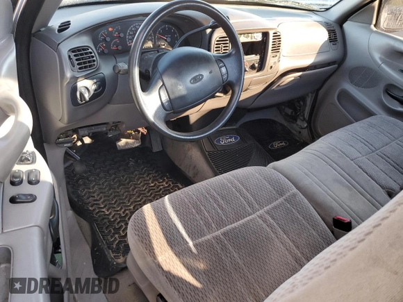1998 Ford F-150 with VIN 2FTZF07W8WCA96137, listed as a Copart auction lot 82886074 with 181,690 mi miles and Salvage title. Bid and sale history available at DreamBid. Image 8.