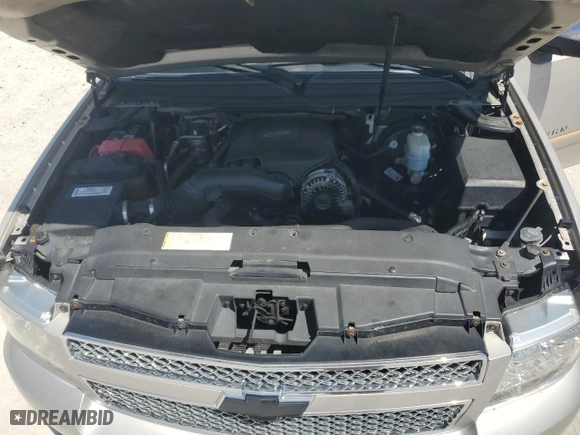 2007 Chevrolet Suburban LS with VIN 1GNFC16027J253685, listed as a Copart auction lot 52257635 with 247,317 mi miles and Clean Title. Bid and sale history available at carsss.com. Image 12.