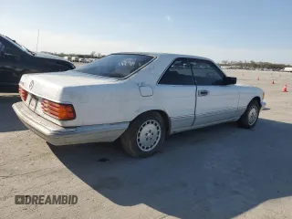 1990 Mercedes-Benz 560 with VIN WDBCA45E6LA553870, listed as a Copart auction lot 51666665 with 228,119 mi miles and Clean Title. Bid and sale history available at DreamBid. Image 3.