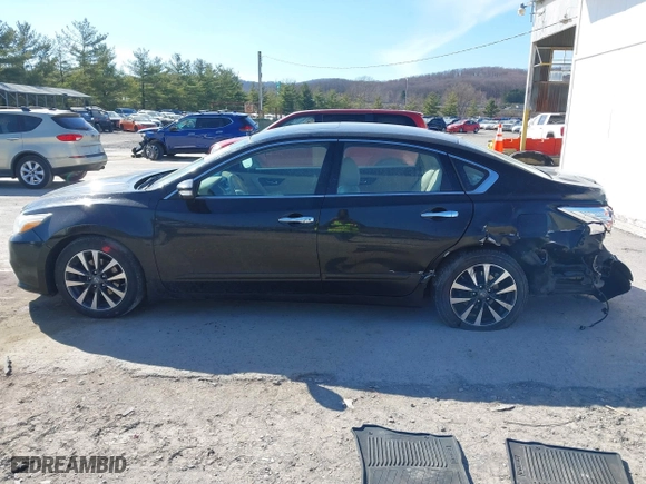 2016 Nissan Altima 2.5 SL with VIN 1N4AL3AP1GC112636, listed as a IAAI auction lot 41900211 with 106,361 mi miles. Bid and sale history available at carsss.com. Image 14.