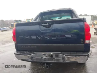 2004 Chevrolet Avalanche Z66 with VIN 3GNEC12T04G328800, listed as a IAAI auction lot 41465085 with 230,192 mi miles and . Bid and sale history available at DreamBid. Image 16.
