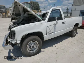 1988 Chevrolet Silverado 3500 z VIN 1GCGC34K3JE141720, wystawiony jako Copart lot #53824654 z przebiegiem 194 390 mil mil oraz Nie do naprawy. Historia ofert i sprzedaży dostępna na DreamBid. Obrazek 1.