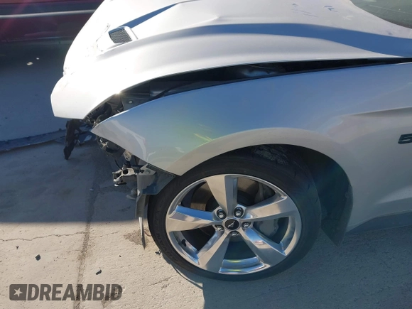 2018 Ford Mustang GT with VIN 1FA6P8CF1J5184220, listed as a IAAI auction lot 41724106 with 61,760 mi miles and . Bid and sale history available at DreamBid. Image 6.