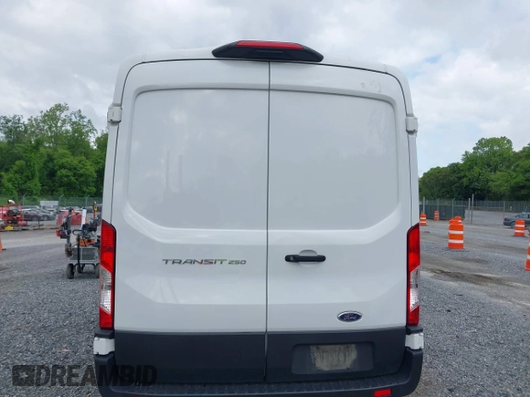 2022 Ford Transit Cargo with VIN 1FTBR1C85NKA74578, listed as a IAAI auction lot 42316744 with 63,376 mi miles and . Bid and sale history available at DreamBid. Image 16.
