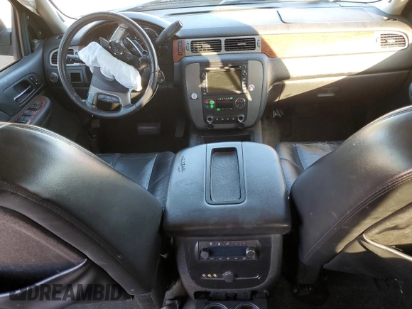 2008 GMC Yukon XL SLT 4SB with VIN 1GKFC16028J141077, listed as a Copart auction lot 42643305 with Not Provided miles and Salvage Title. Bid and sale history available at carsss.com. Image 8.