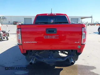 2016 GMC Canyon 2WD SLE z VIN 1GTG5CE34G1104127, wystawiony jako IAAI lot #41846079 z przebiegiem 106 123 mil mil oraz . Historia ofert i sprzedaży dostępna na DreamBid. Obrazek 17.