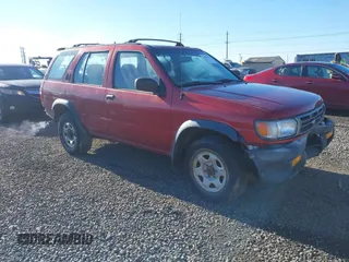 1996 Nissan Pathfinder XE z VIN JN8AR05Y1TW000913, wystawiony jako IAAI lot #41302555 z przebiegiem 203 015 mil mil oraz . Historia ofert i sprzedaży dostępna na DreamBid. Obrazek 1.