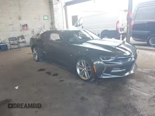 2016 Chevrolet Camaro 2LT z VIN 1G1FD1RS4G0107127, wystawiony jako IAAI lot #42022036 z przebiegiem 106 361 mil mil oraz . Historia ofert i sprzedaży dostępna na DreamBid. Obrazek 1.