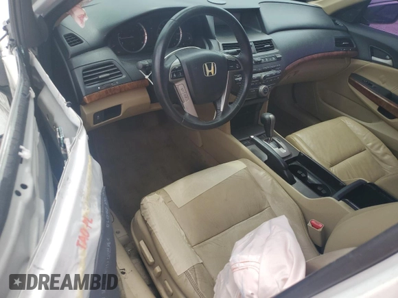 2011 Honda Accord EX-L z VIN 1HGCP3F86BA027595, wystawiony jako Copart lot #56457015 z przebiegiem 167 410 mil mil oraz Szkoda całkowita • Salvage title. Historia ofert i sprzedaży dostępna na DreamBid. Obrazek 8.