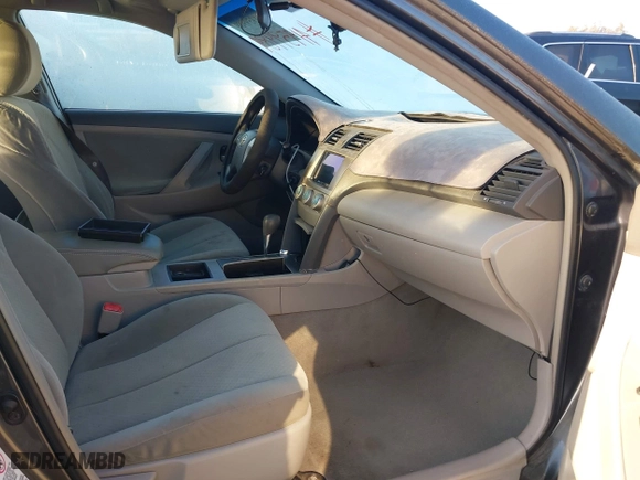 2008 Toyota Camry LE with VIN 4T4BE46K28R045263, listed as a IAAI auction lot 41959989 with 266,048 mi miles. Bid and sale history available at carsss.com. Image 5.