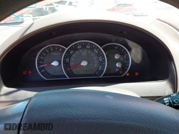 2008 Kia Sorento LX z VIN KNDJC735085807452, wystawiony jako IAAI lot #42284048 z przebiegiem 169 372 mil mil oraz . Historia ofert i sprzedaży dostępna na DreamBid. Obrazek 7.
