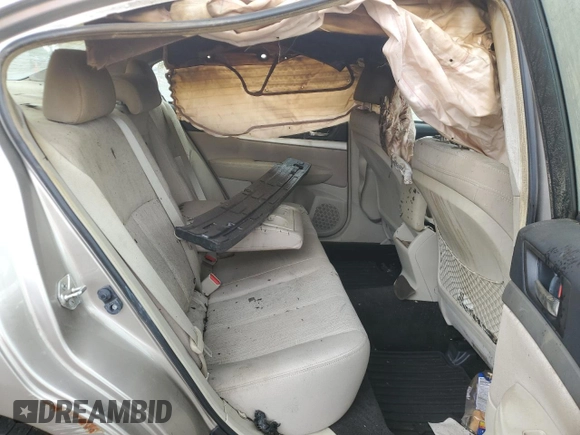 2014 Subaru Legacy Premium z VIN 4S3BMCC68E3005614, wystawiony jako Copart lot #57376495 z przebiegiem Nie podano mil oraz Szkoda całkowita • Salvage title. Historia ofert i sprzedaży dostępna na DreamBid. Obrazek 10.