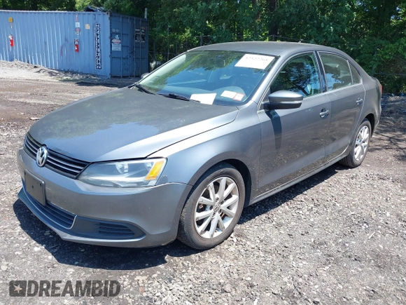 2013 Volkswagen Jetta SE with VIN 3VWDP7AJ2DM447510, listed as a IAAI auction lot 42522268 with 240,467 mi miles and . Bid and sale history available at DreamBid. Image 2.