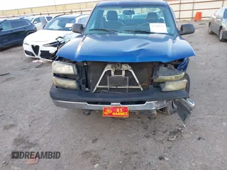 2004 Chevrolet Silverado 1500 LS with VIN 1GCEC14T44Z316168, listed as a IAAI auction lot 40798766 with 189,019 mi miles. Bid and sale history available at carsss.com. Image 12.