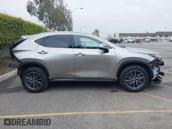 2025 Lexus NX with VIN 2T2GGCEZ8SC060289, listed as a IAAI auction lot 41869715 with 13,767 mi miles. Bid and sale history available at carsss.com. Image 14.