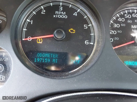 2013 Chevrolet Avalanche LTZ with VIN 3GNMCGE05DG351022, listed as a IAAI auction lot 41138090 with 197,159 mi miles. Bid and sale history available at carsss.com. Image 15.