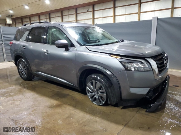 2024 Nissan Pathfinder SV with VIN 5N1DR3BC7RC255624, listed as a Copart auction lot 42811525 with 17,611 mi miles and Clean Title. Bid and sale history available at carsss.com. Image 4.