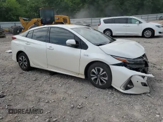 2017 Toyota Prius Plus with VIN JTDKARFP3H3060427, listed as a Copart auction lot 57611485 with Not provided miles and Non repairable. Bid and sale history available at DreamBid. Image 4.
