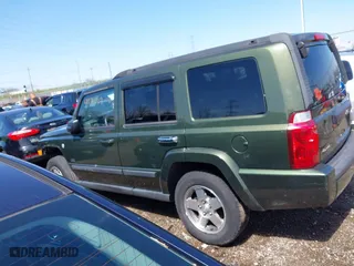 2007 Jeep Commander Sport with VIN 1J8HG48P97C691117, listed as a IAAI auction lot 41976259 with 260,996 mi miles. Bid and sale history available at carsss.com. Image 15.
