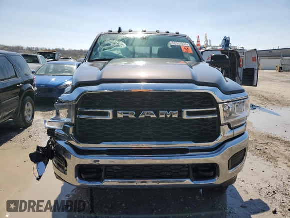 2022 Ram 2500 Tradesman with VIN 3C6UR5CJ2NG366660, listed as a Copart auction lot 46941914 with 40,111 mi miles and Salvage Title. Bid and sale history available at carsss.com. Image 5.