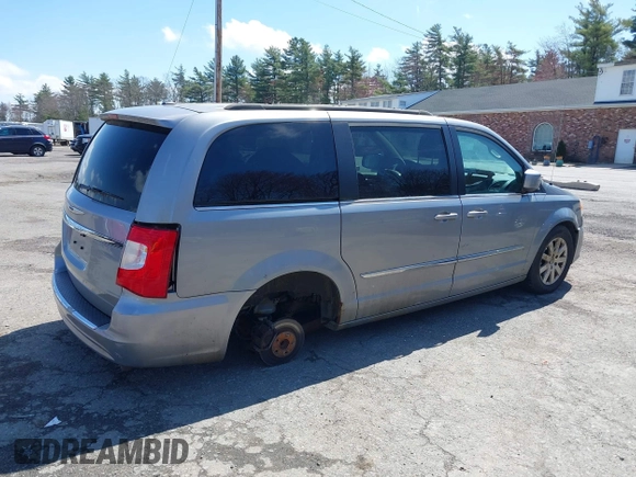 2014 Chrysler Town & Country Touring with VIN 2C4RC1BG9ER399146, listed as a IAAI auction lot 42095059 with 190,777 mi miles. Bid and sale history available at carsss.com. Image 6.