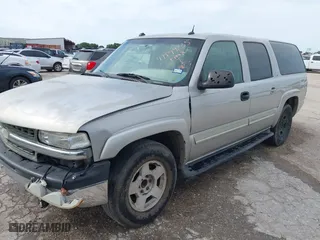 2005 Chevrolet Suburban LT with VIN 3GNEC16Z55G112439, listed as a IAAI auction lot 41994235 with 1 mi miles. Bid and sale history available at carsss.com. Image 2.