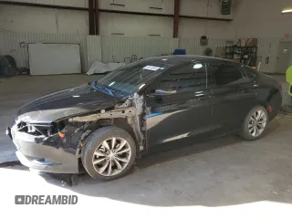2016 Chrysler 200 S z VIN 1C3CCCBG2GN157448, wystawiony jako Copart lot #49613595 z przebiegiem 145 949 mil mil oraz Szkoda całkowita • Salvage title. Historia ofert i sprzedaży dostępna na DreamBid. Obrazek 1.