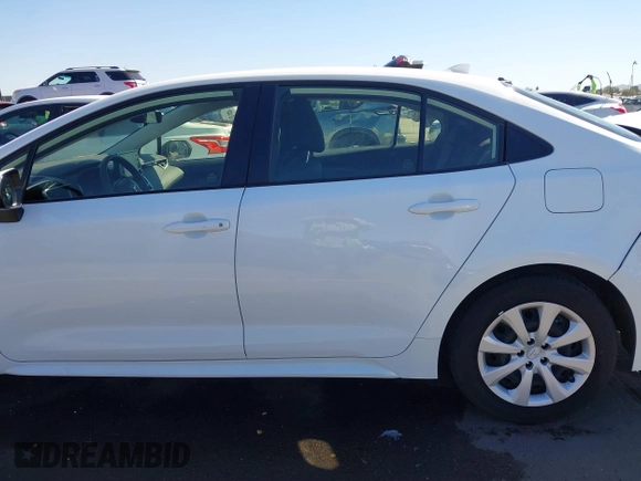 2022 Toyota Corolla LE with VIN JTDEPMAE7N3025132, listed as a IAAI auction lot 41867547 with 19,721 mi miles. Bid and sale history available at carsss.com. Image 14.