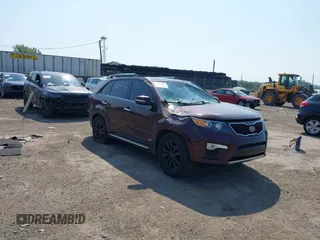 2013 Kia Sorento SX with VIN 5XYKWDA22DG373135, listed as a IAAI auction lot 42433283 with 144,551 mi miles and . Bid and sale history available at DreamBid. Image 1.