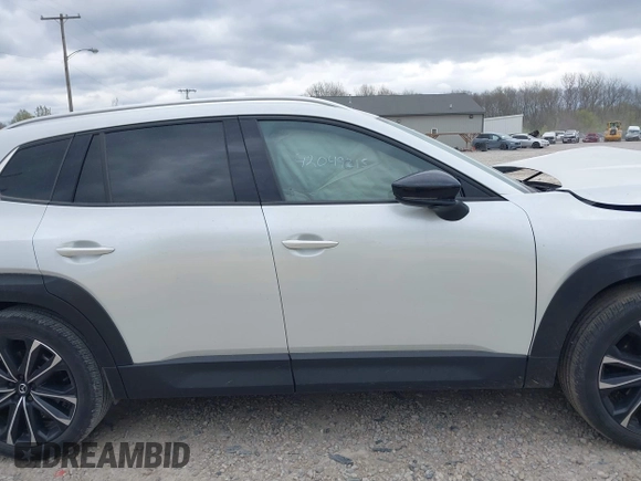 2023 Mazda CX-50 S Premium Plus with VIN 7MMVABEM7PN108865, listed as a IAAI auction lot 42049215 with 33,285 mi miles and . Bid and sale history available at DreamBid. Image 13.