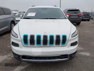 2016 Jeep Cherokee High Altitude with VIN 1C4PJLDB3GW160745, listed as a IAAI auction lot 41847482 with 125,180 mi miles. Bid and sale history available at carsss.com. Image 12.