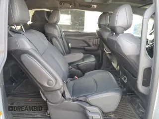 2022 Toyota Sienna XLE Woodland Edition with VIN 5TDASKFC8NS051083, listed as a Copart auction lot 82394134 with 31,538 mi miles and Salvage Title. Bid and sale history available at carsss.com. Image 11.
