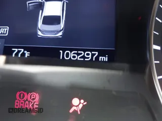 2021 Kia Forte LXS z VIN 3KPF24AD7ME355726, wystawiony jako IAAI lot #42286878 z przebiegiem 106 297 mil mil oraz . Historia ofert i sprzedaży dostępna na DreamBid. Obrazek 14.